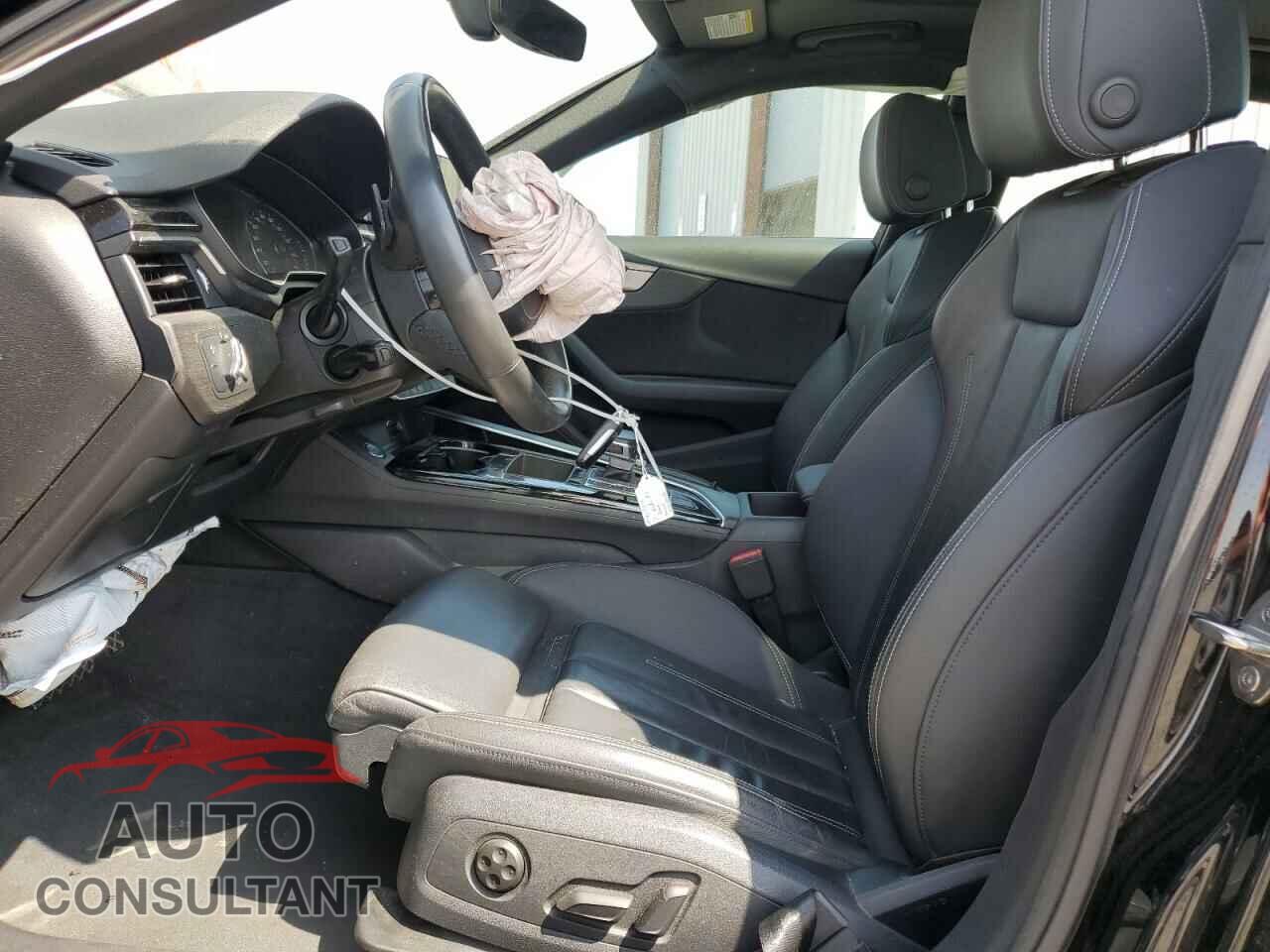 AUDI A4 2021 - WAUDAAF43MA043839