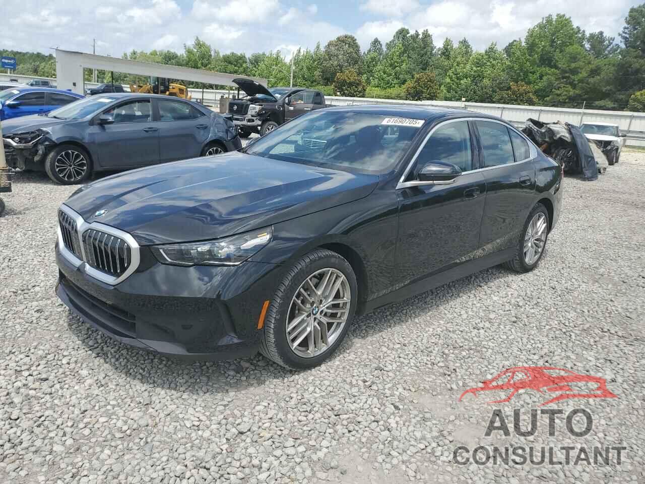 BMW 5 SERIES 2024 - WBA43FJ09RCR05243
