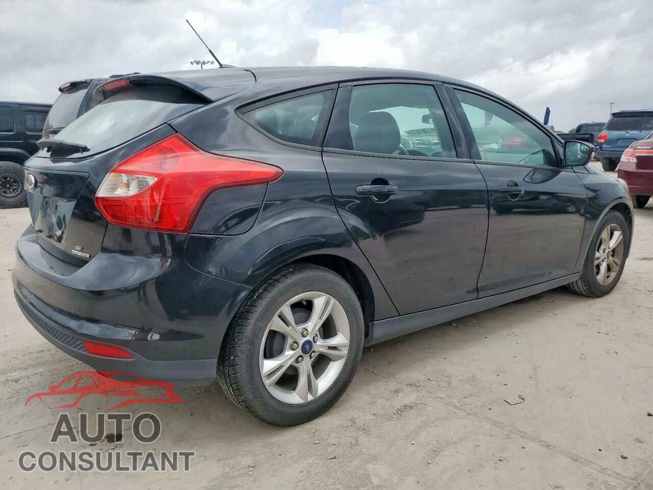 FORD FOCUS 2014 - 1FADP3K2XEL162033