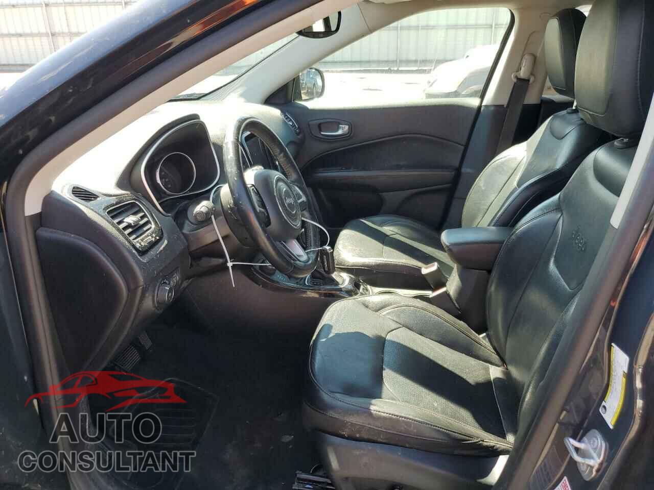 JEEP COMPASS 2018 - 3C4NJDCB1JT255896