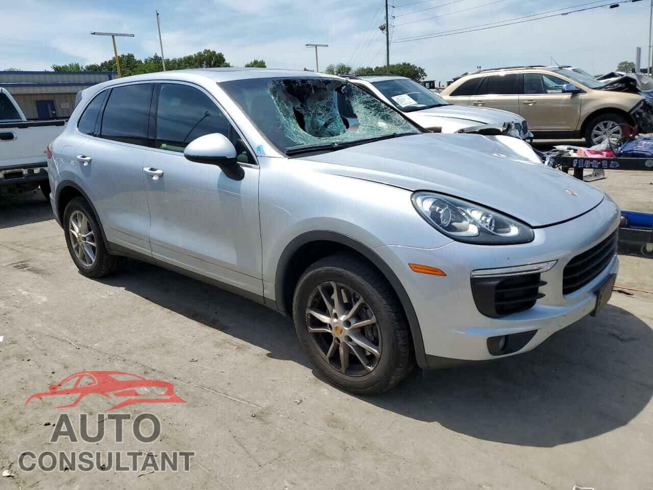 PORSCHE CAYENNE 2016 - WP1AA2A2XGKA10898