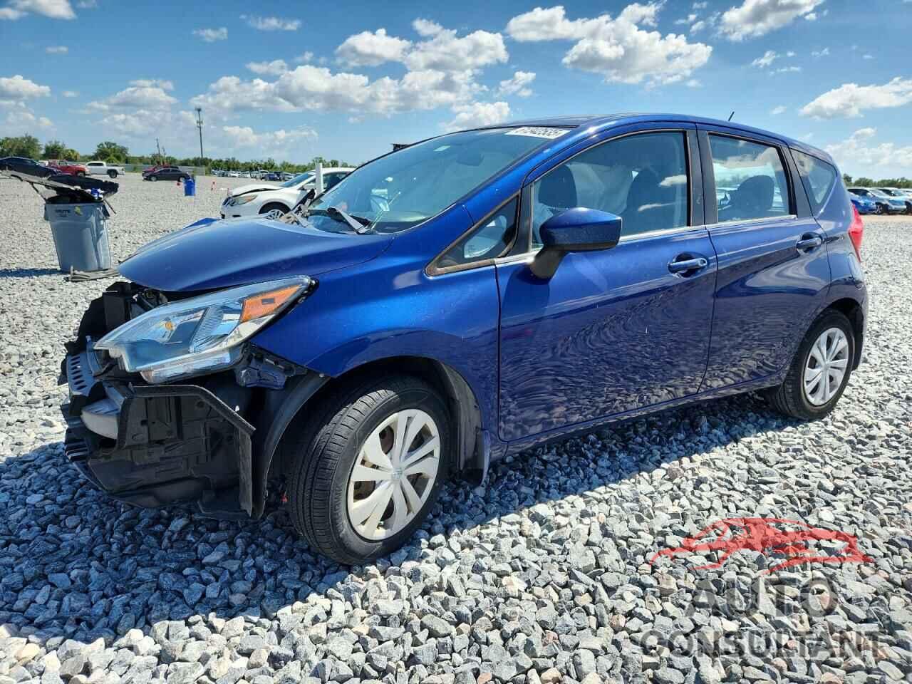 NISSAN VERSA 2018 - 3N1CE2CP2JL359215
