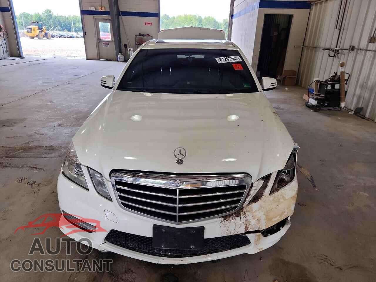 MERCEDES-BENZ E-CLASS 2012 - WDDHF5KB8CA627224