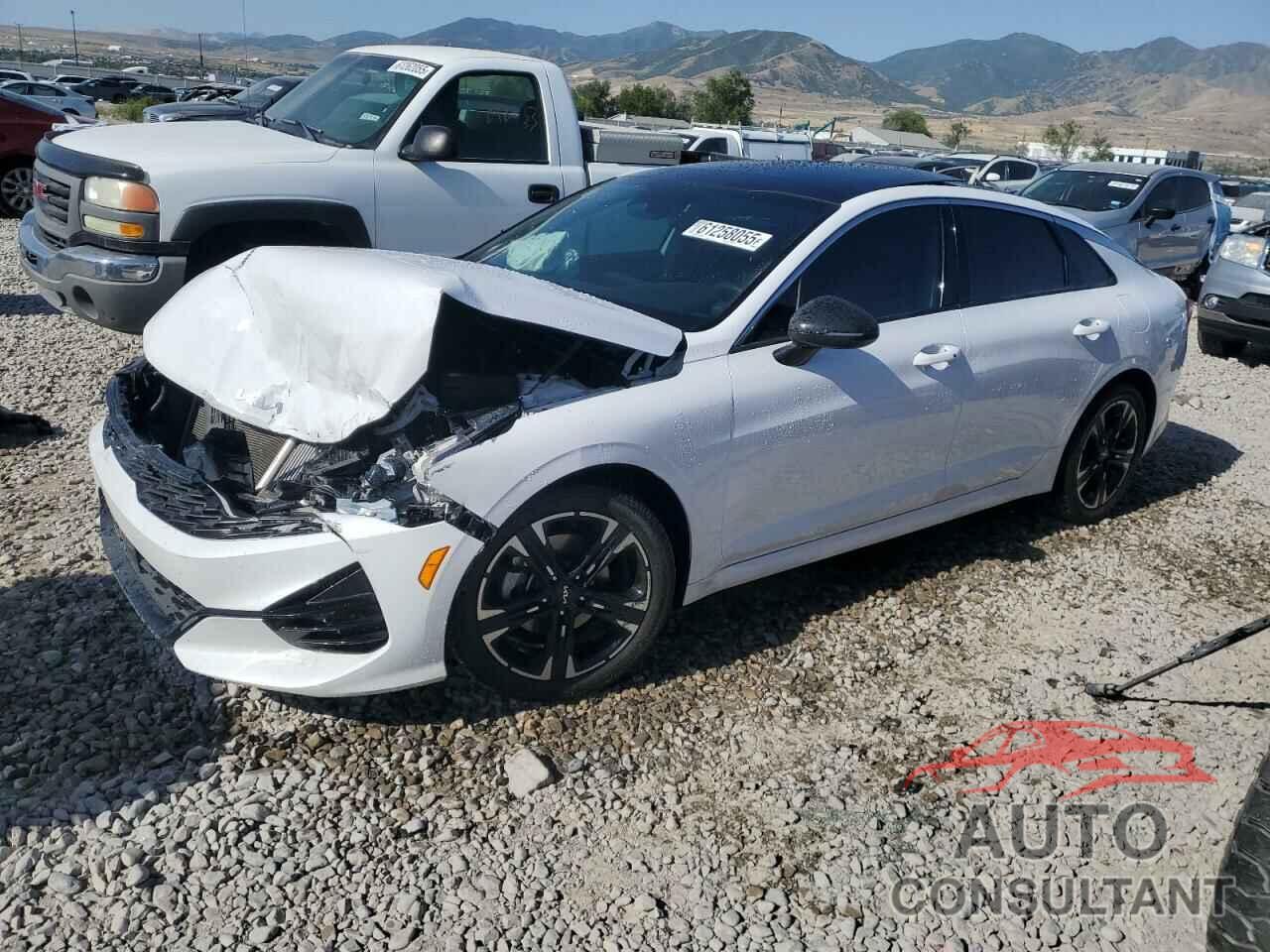 KIA K5 2023 - 5XXG64J25PG201180