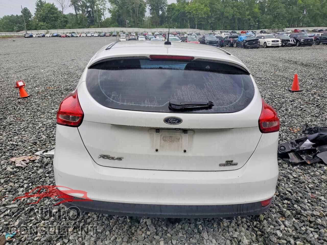 FORD FOCUS 2016 - 1FADP3K21GL258538