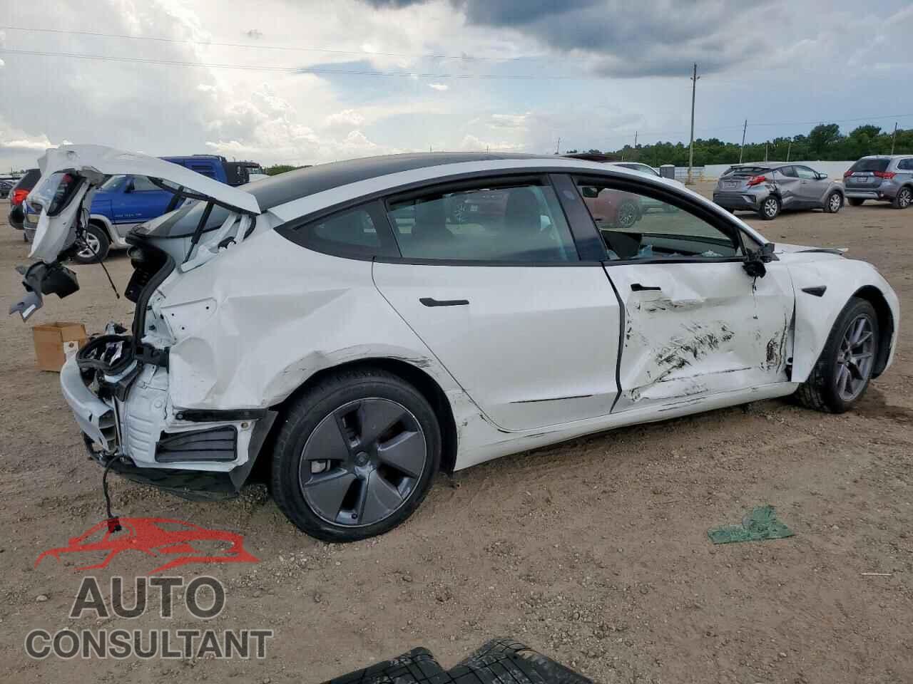 TESLA MODEL 3 2023 - 5YJ3E1EA1PF681268