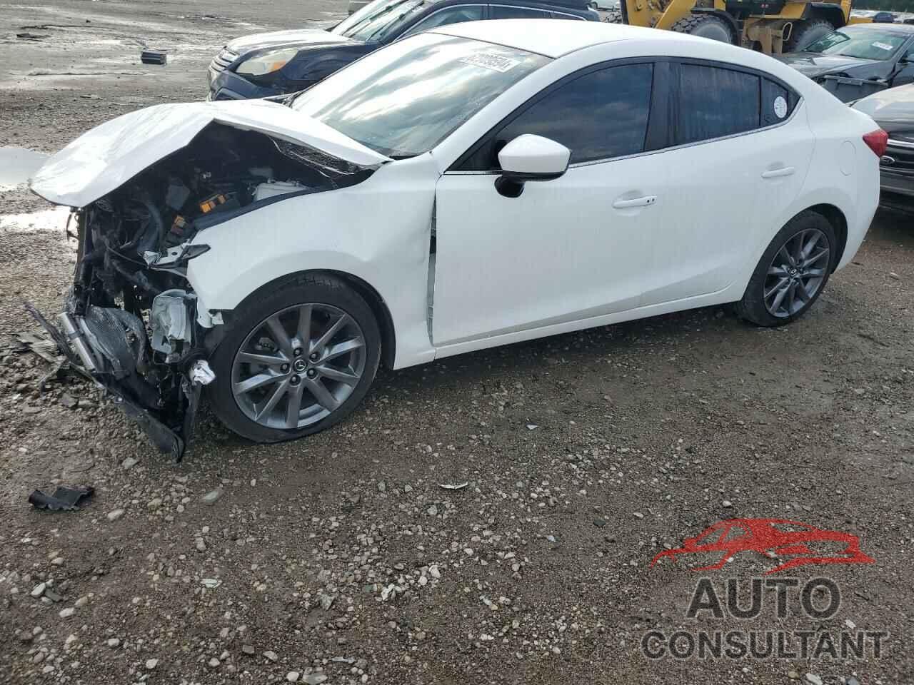 MAZDA 3 2018 - 3MZBN1V31JM259059