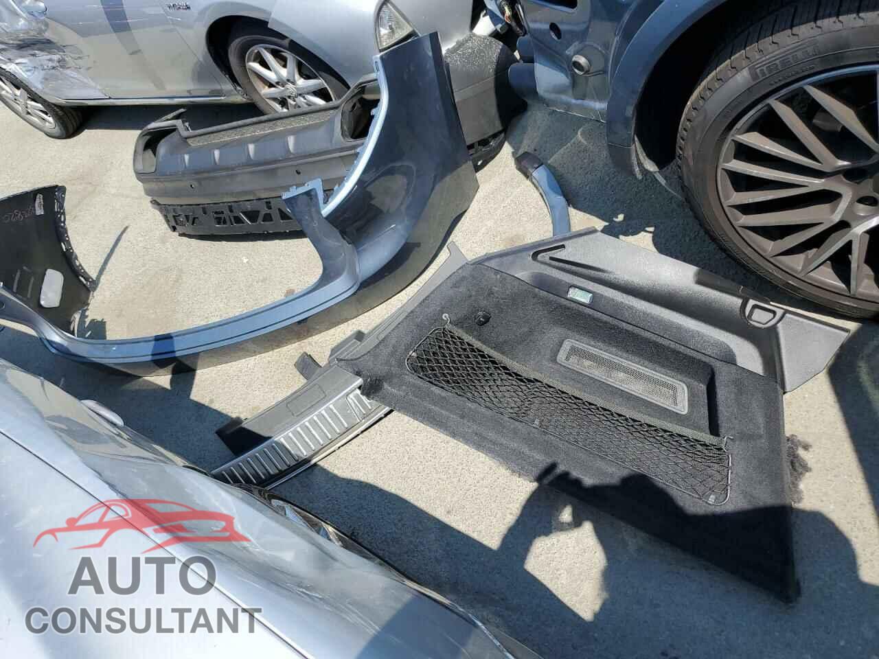 PORSCHE CAYENNE 2019 - WP1AA2AY5KDA13516