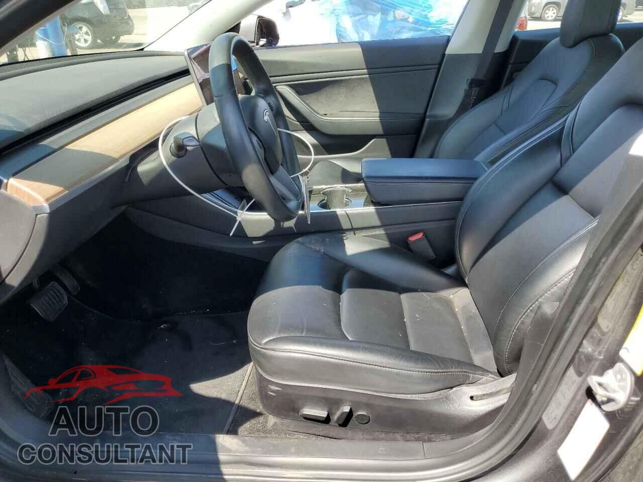 TESLA MODEL 3 2018 - 5YJ3E1EA7JF157789