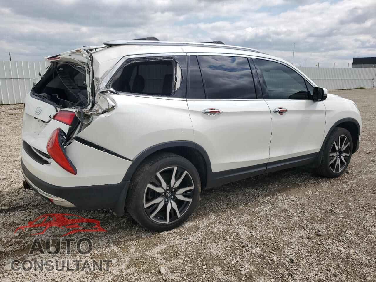 HONDA PILOT 2017 - 5FNYF6H92HB500018
