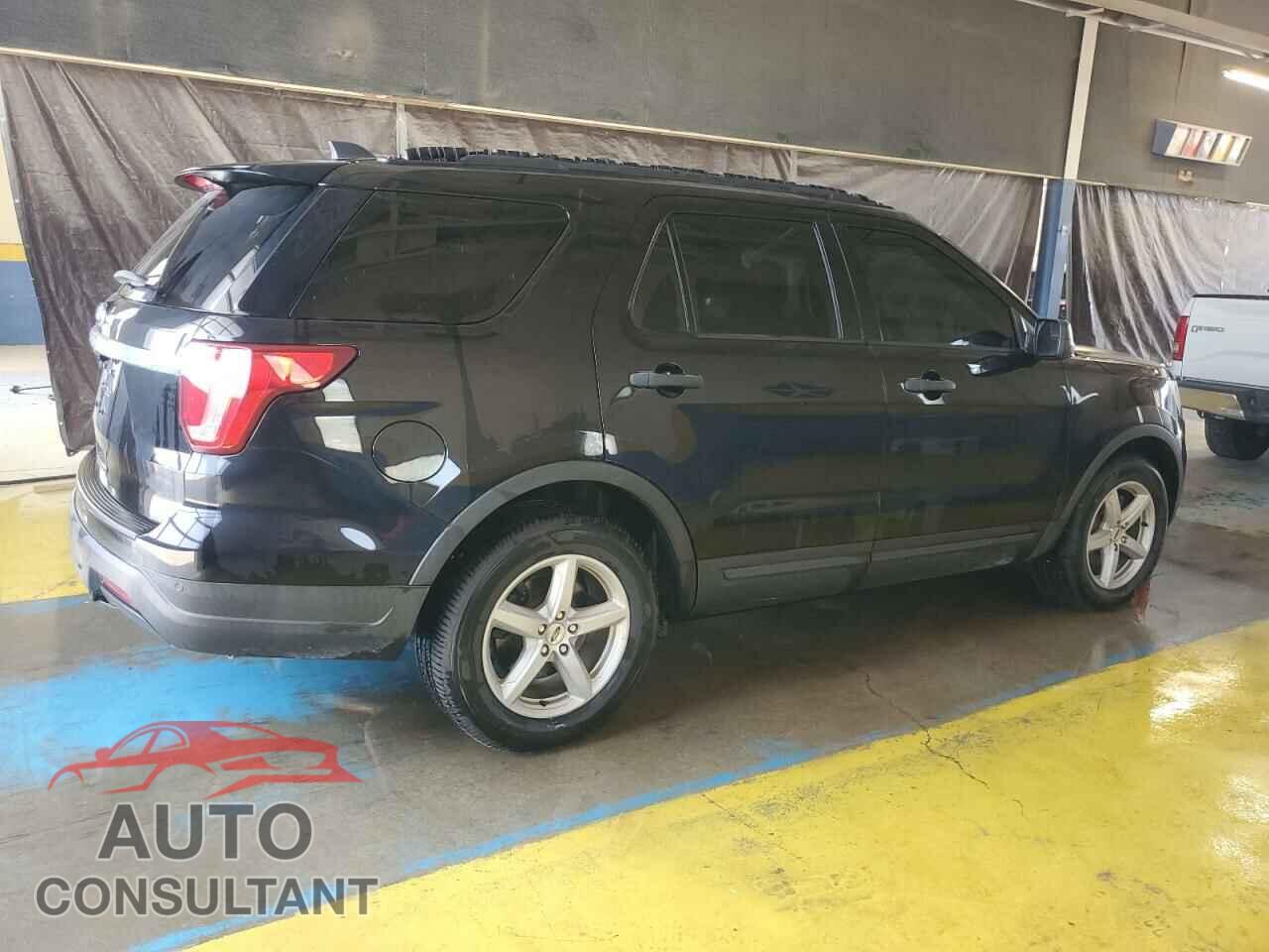 FORD EXPLORER 2018 - 1FM5K7B80JGB48018