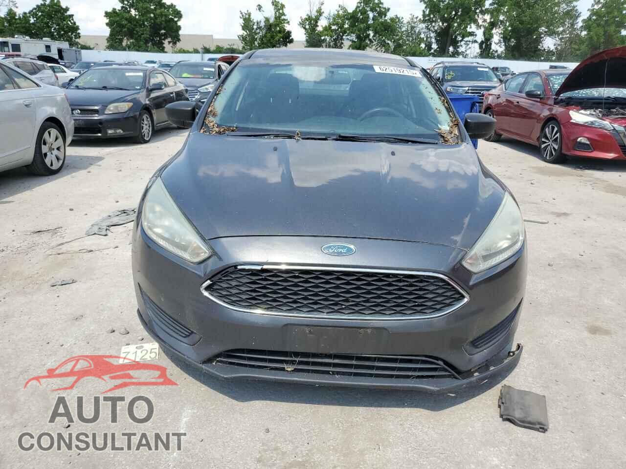 FORD FOCUS 2015 - 1FADP3E20FL248464