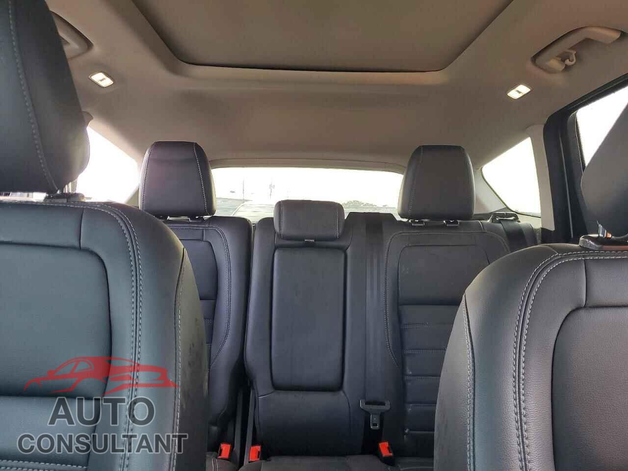 FORD ESCAPE 2019 - 1FMCU9HD6KUC44076