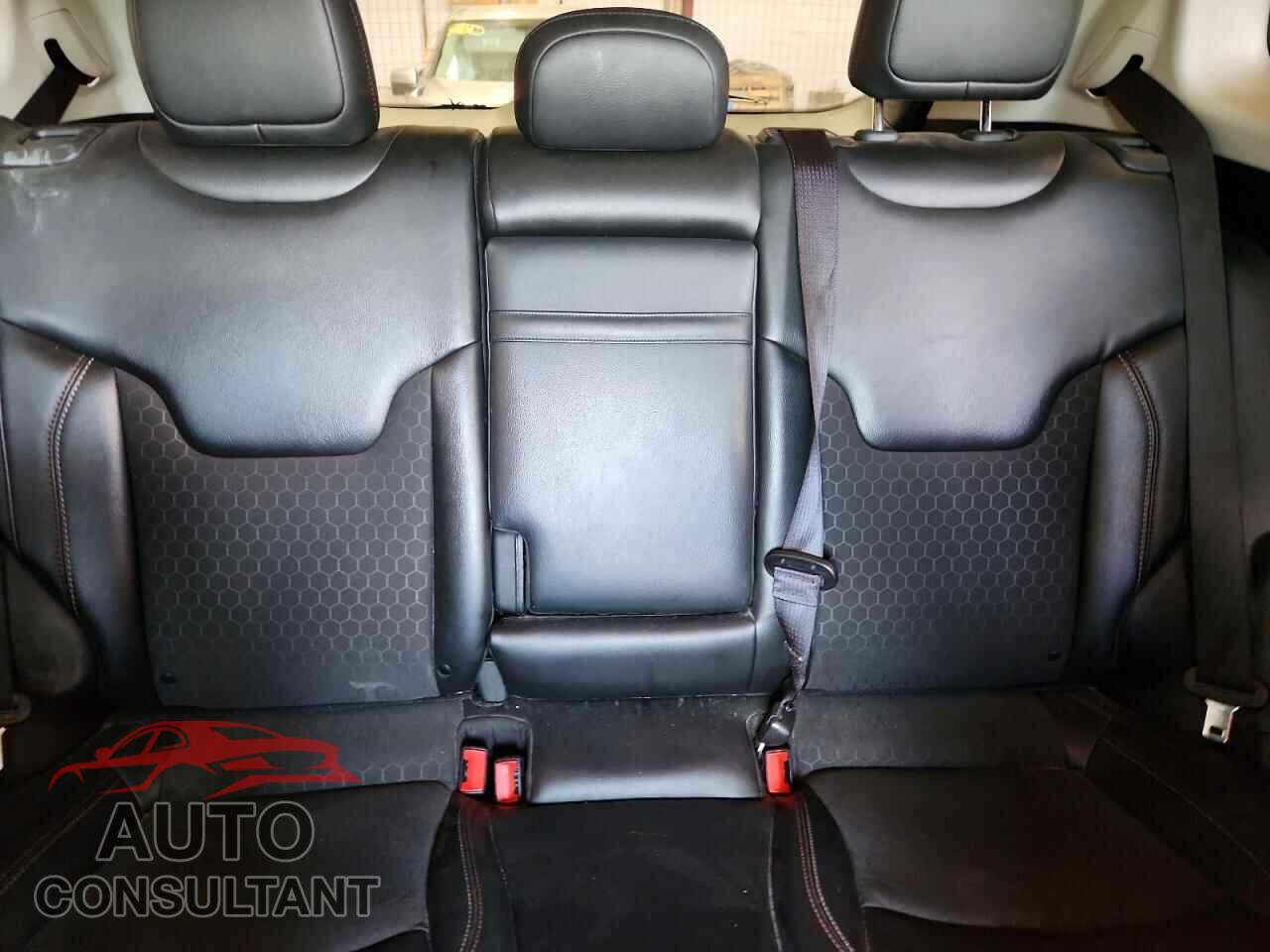 JEEP COMPASS 2019 - 3C4NJDBB8KT734576
