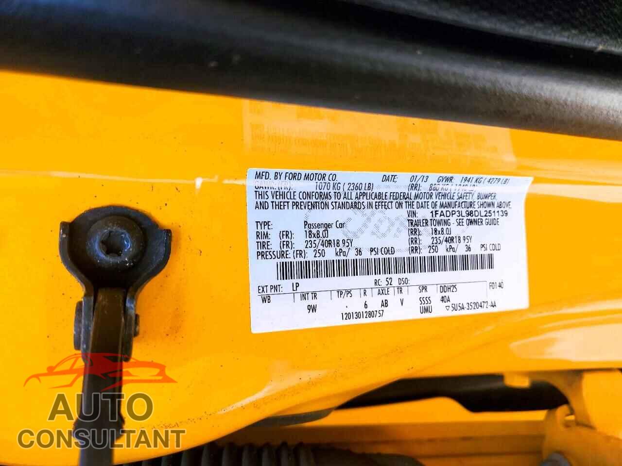 FORD FOCUS 2013 - 1FADP3L98DL251139