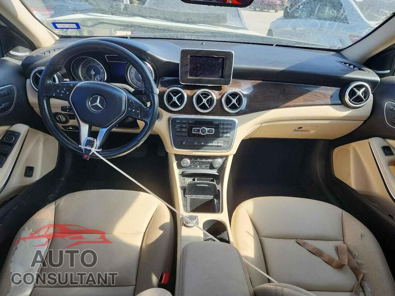 MERCEDES-BENZ GLA-CLASS 2015 - WDCTG4EB2FJ144611