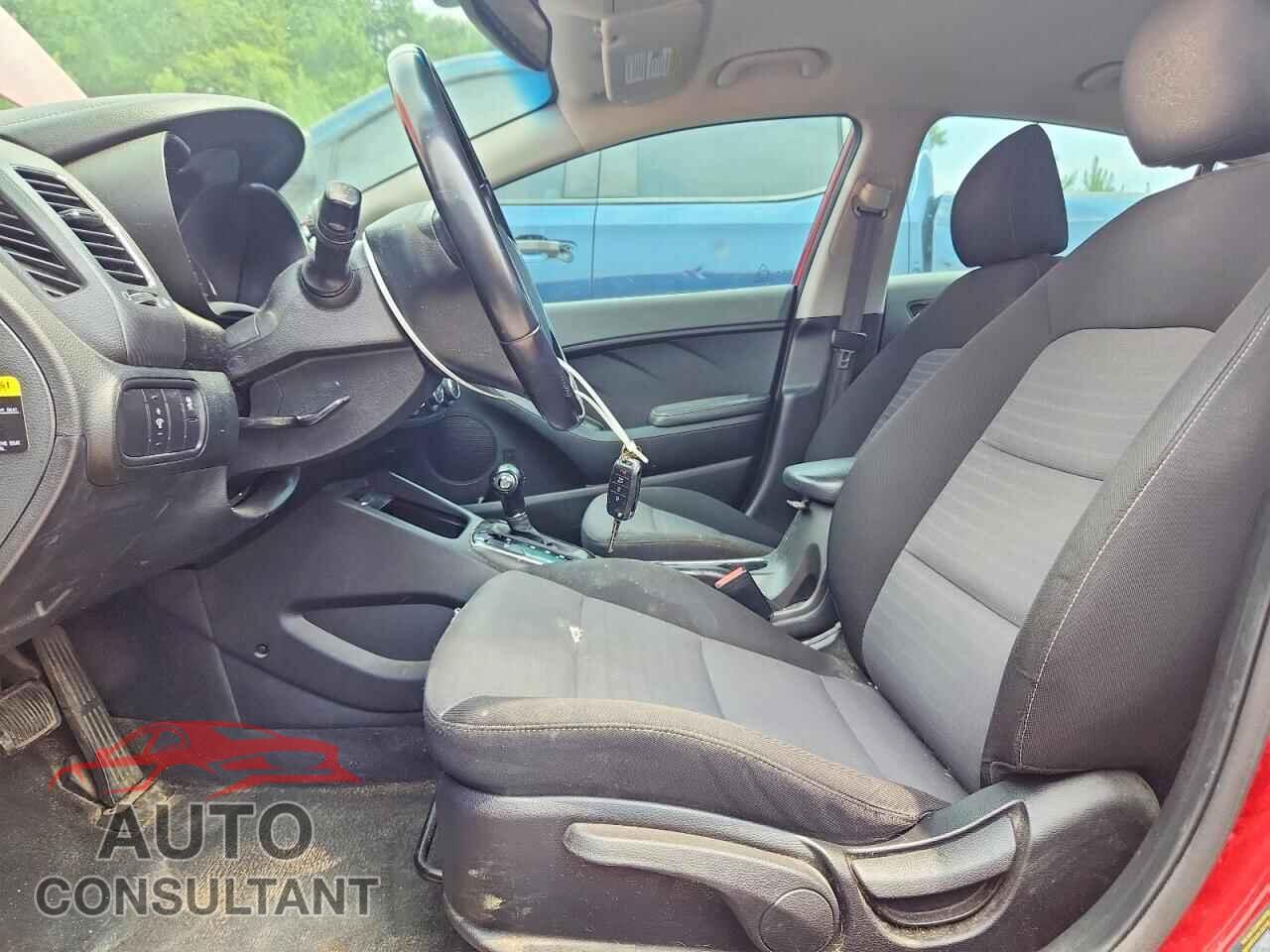 KIA FORTE 2017 - 3KPFL4A73HE046266