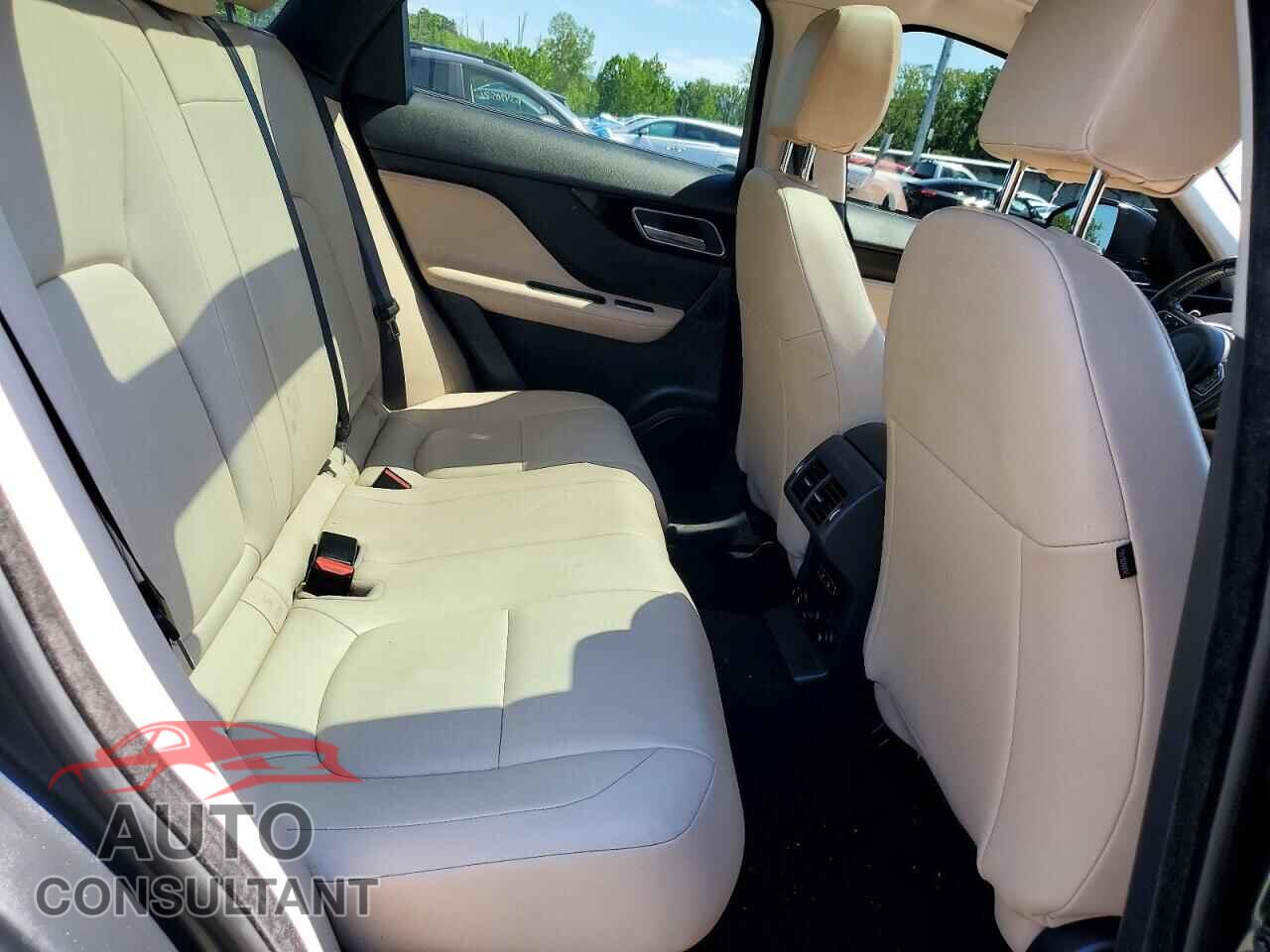 JAGUAR F-PACE 2018 - SADCJ2FX6JA294367