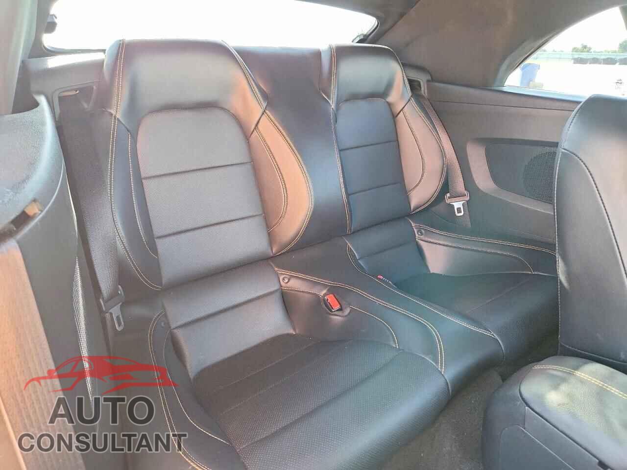 FORD MUSTANG 2017 - 1FATP8UH0H5330278
