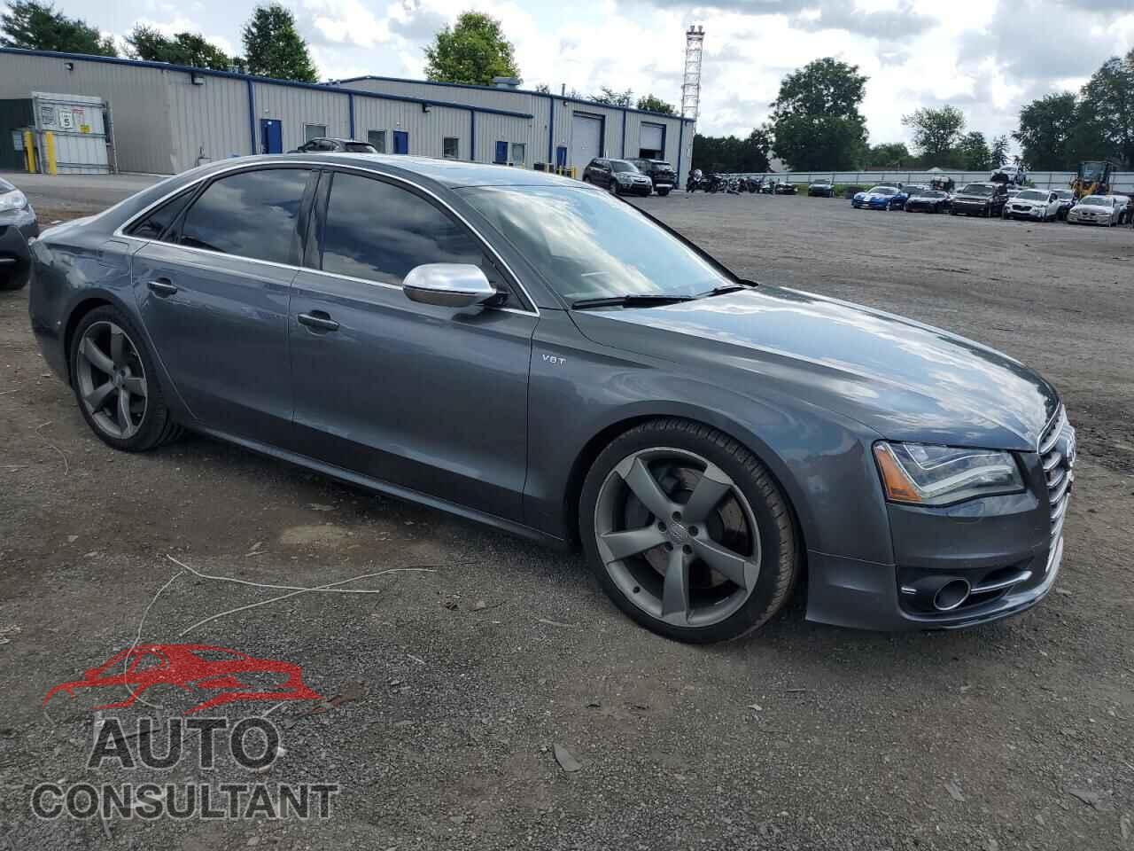 AUDI S8 2013 - WAUD2AFD6DN018195