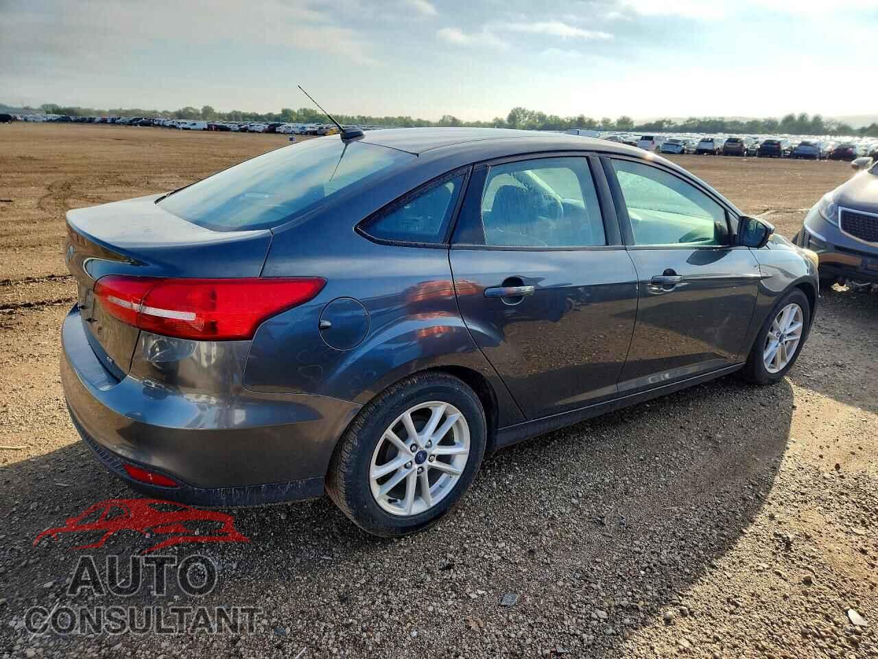 FORD FOCUS 2017 - 1FADP3F22HL280334