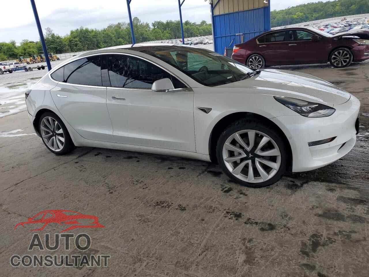 TESLA MODEL 3 2018 - 5YJ3E1EA5JF025145