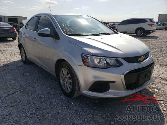 CHEVROLET SONIC 2018 - 1G1JD5SH0J4127567