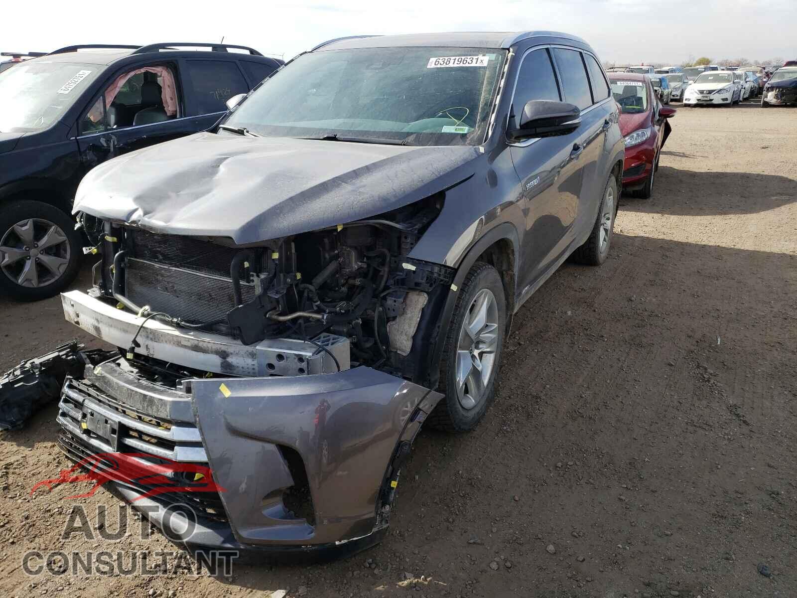TOYOTA HIGHLANDER 2017 - 5TDDGRFH8HS024408