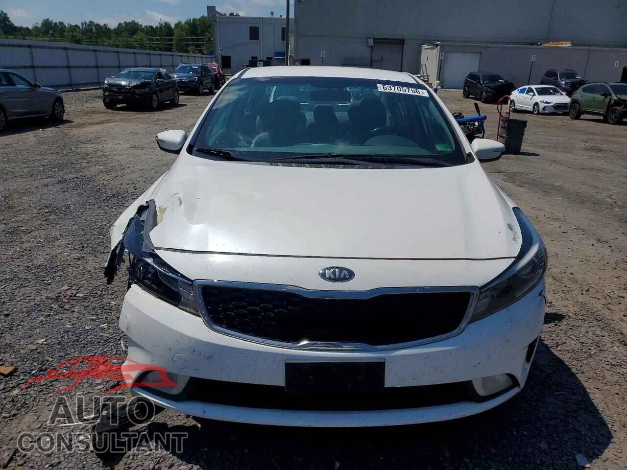 KIA FORTE 2017 - 3KPFL4A82HE005703