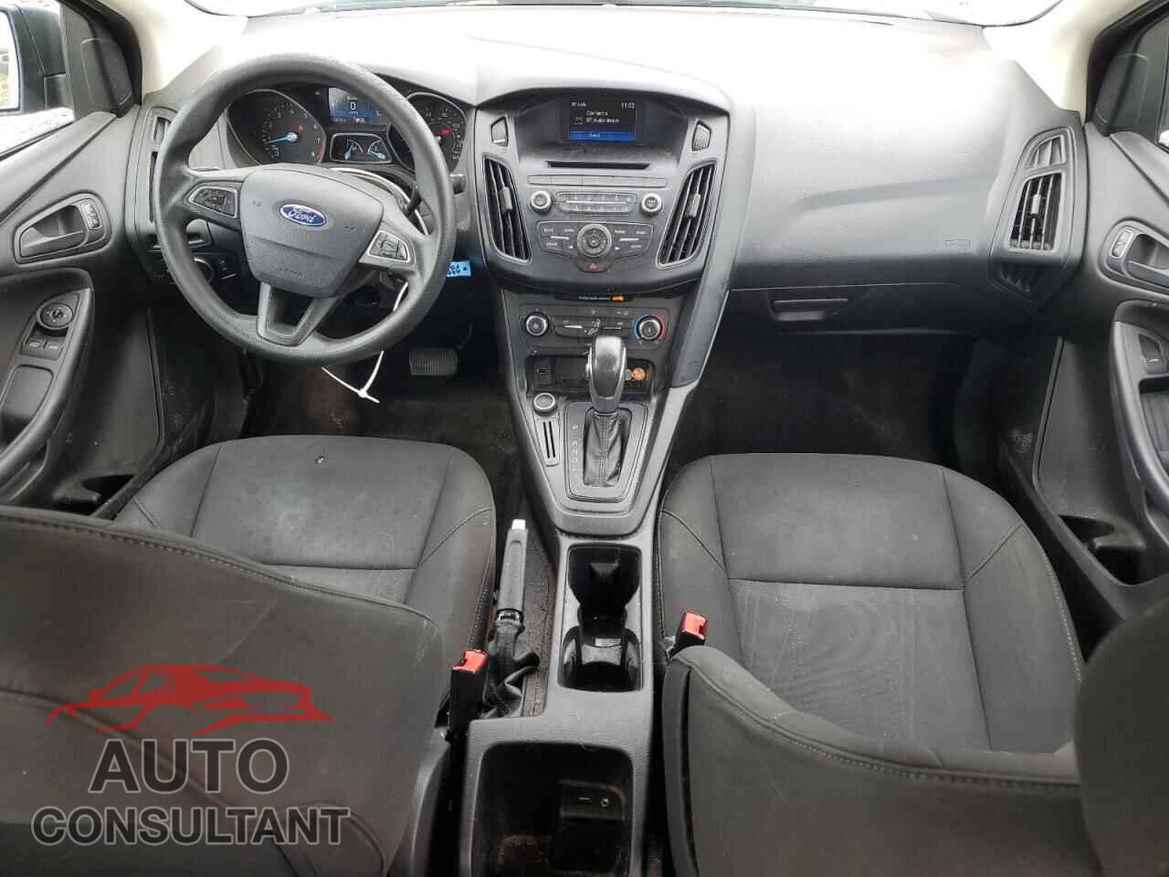 FORD FOCUS 2015 - 1FADP3E29FL381773