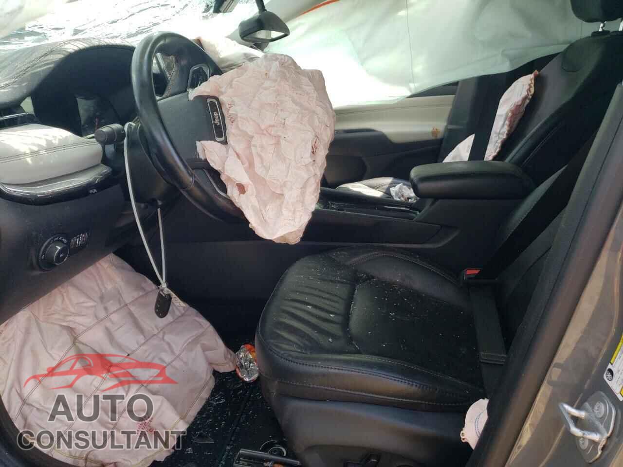 JEEP COMPASS 2022 - 3C4NJDCB6NT153757