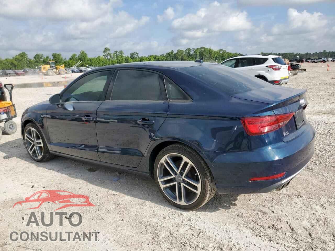 AUDI A3 2018 - WAUAUGFF7J1011020