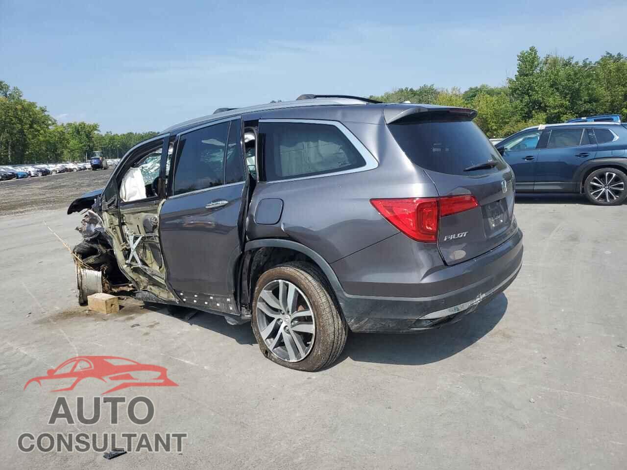 HONDA PILOT 2018 - 5FNYF6H96JB019629