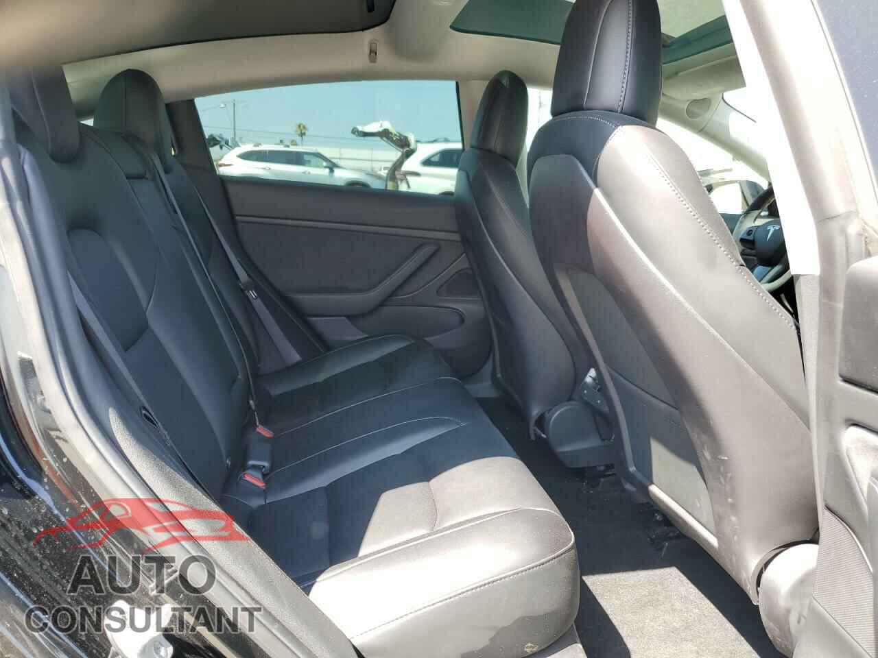 TESLA MODEL 3 2019 - 5YJ3E1EA3KF398055