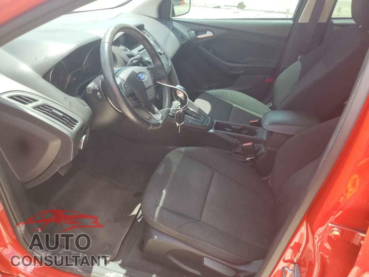 FORD FOCUS 2015 - 1FADP3F23FL362618