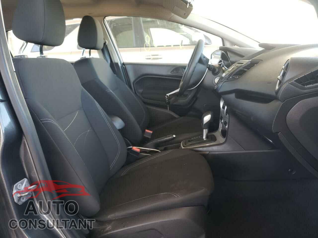 FORD FIESTA 2017 - 3FADP4EJ8HM121248