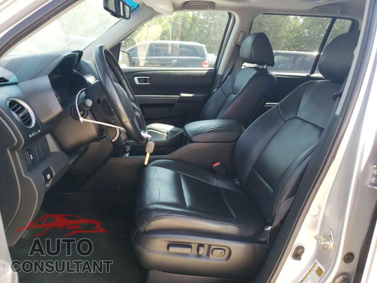 HONDA PILOT 2014 - 5FNYF3H5XEB014791