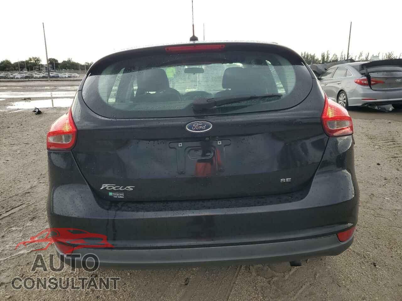FORD FOCUS 2017 - 1FADP3K21HL247332