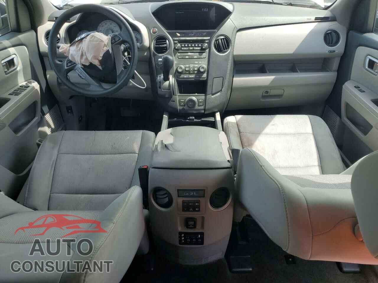 HONDA PILOT 2015 - 5FNYF3H33FB021937