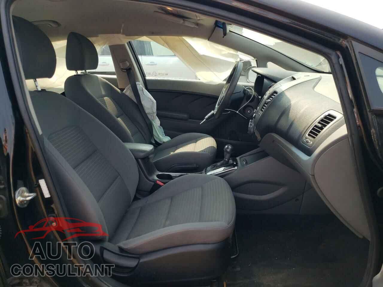 KIA FORTE 2017 - 3KPFL4A71HE027182