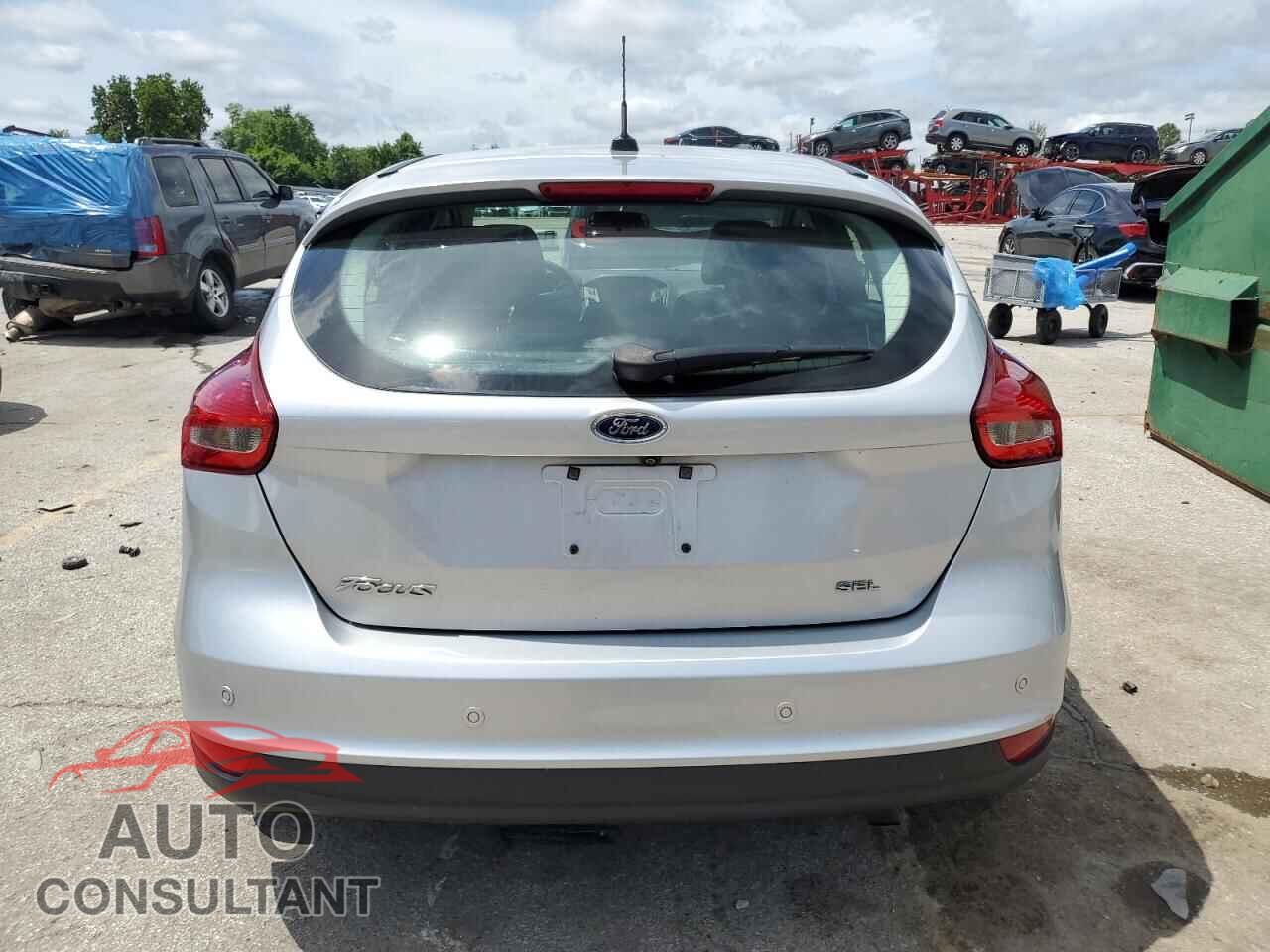 FORD FOCUS 2017 - 1FADP3M27HL328848