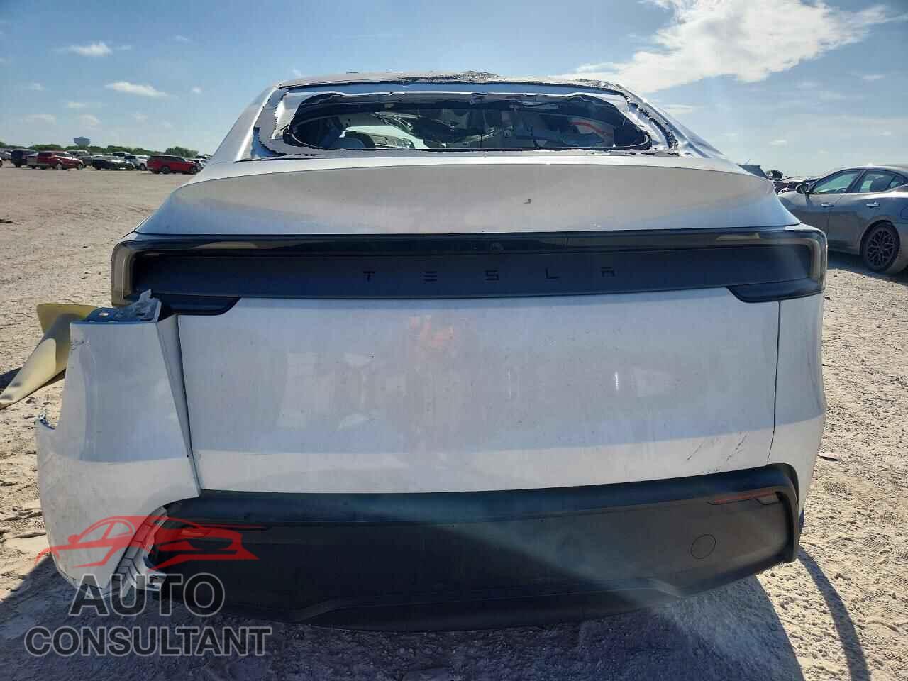 TESLA MODEL Y 2026 - 7SAYGDED0TF432260