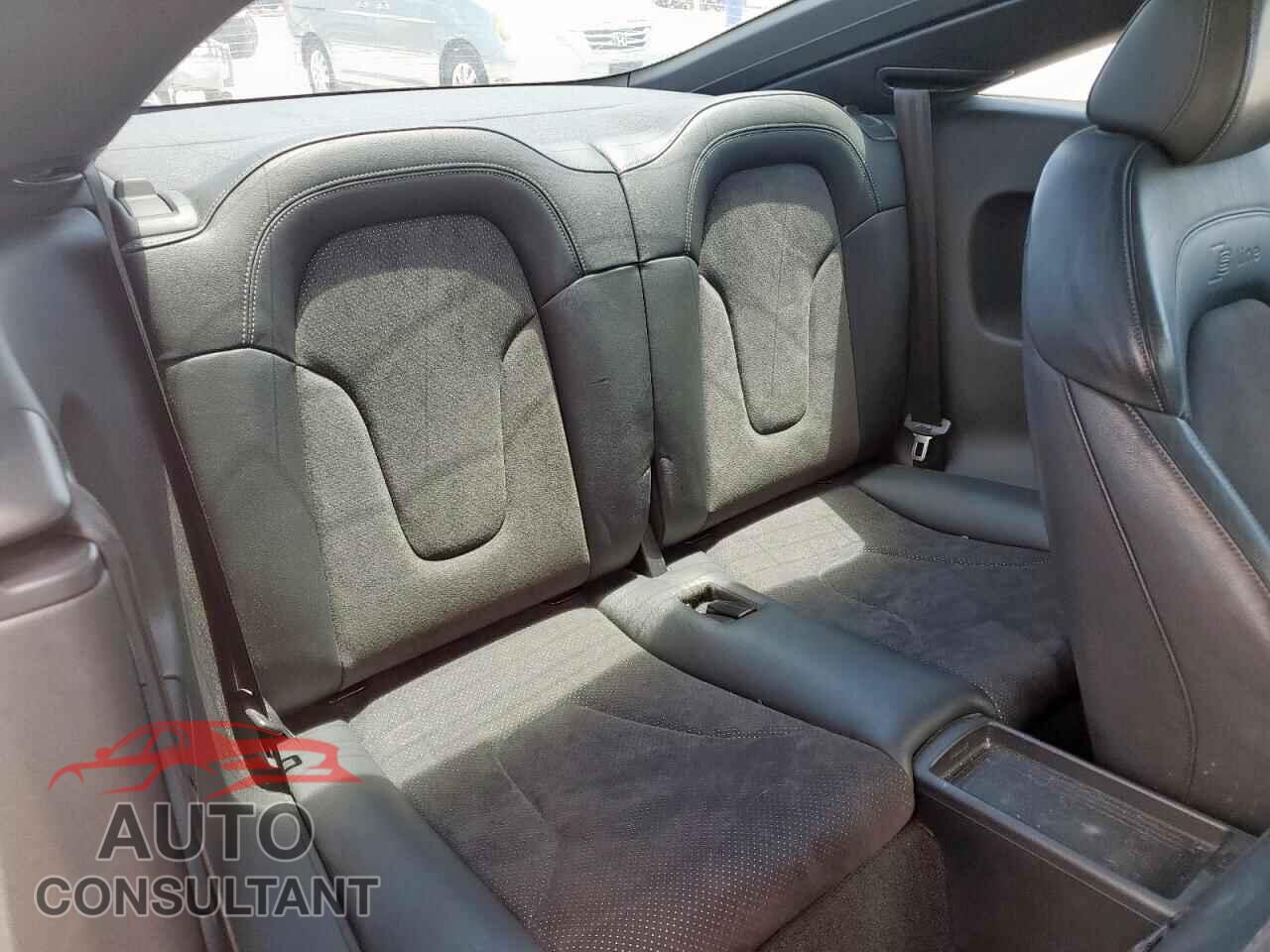 AUDI TT 2013 - TRUBFAFK0D1009549