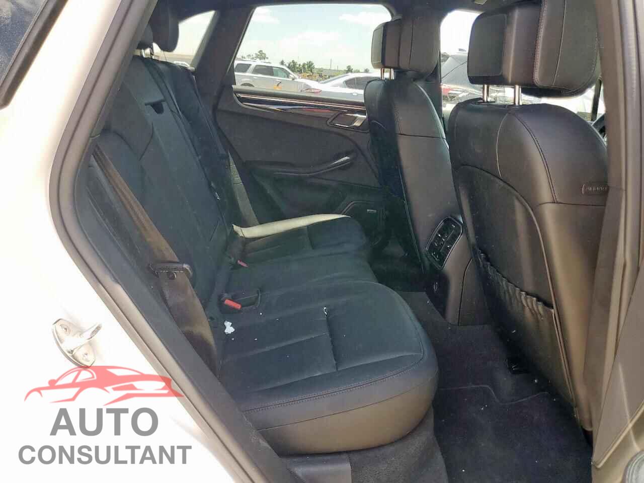 PORSCHE MACAN 2017 - WP1AA2A53HLB08161
