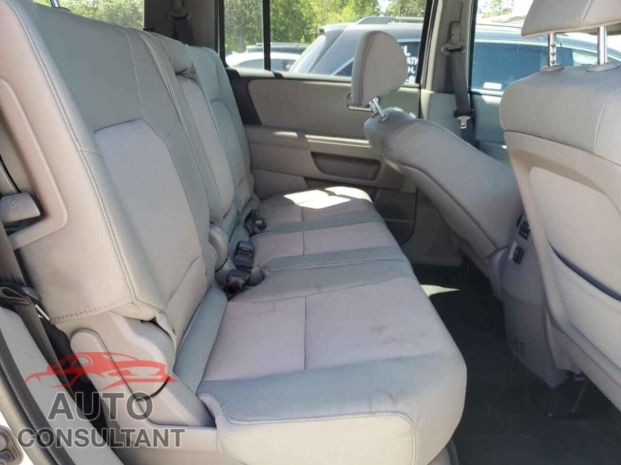 HONDA PILOT 2014 - 5FNYF4H49EB043096
