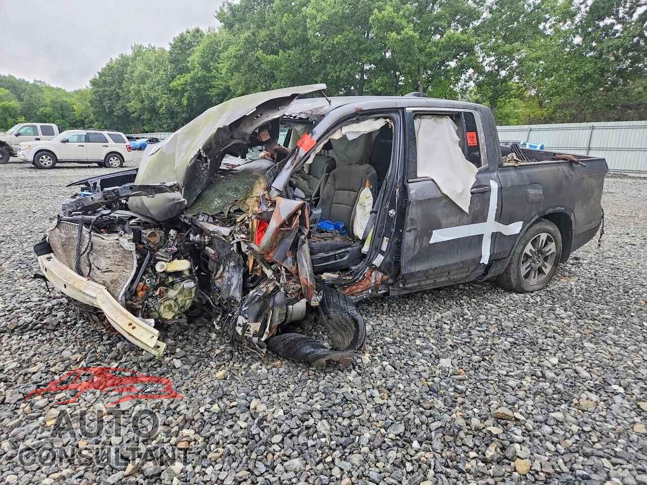 HONDA RIDGELINE 2017 - 5FPYK3F60HB033143