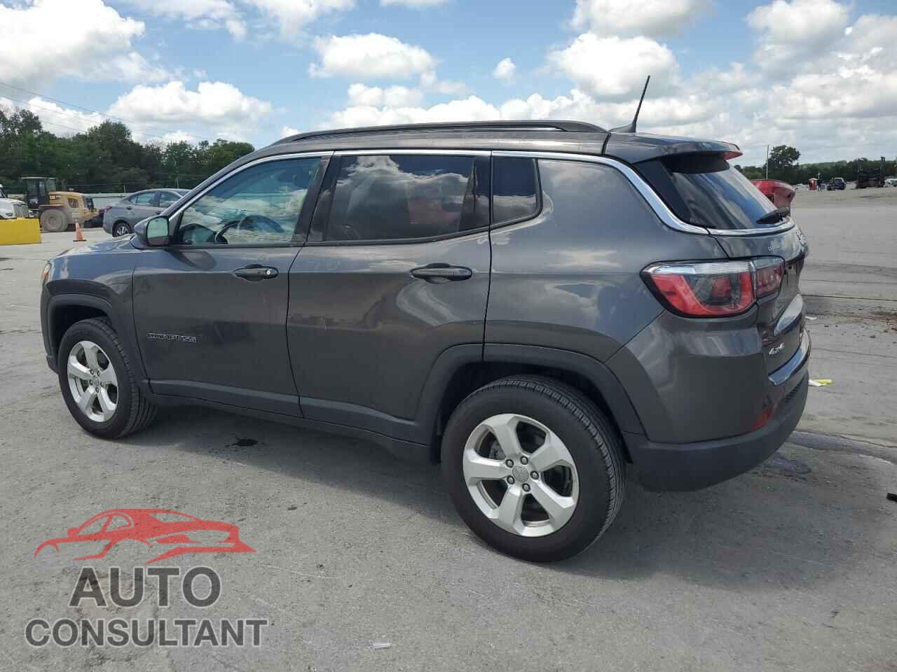 JEEP COMPASS 2018 - 3C4NJDBB8JT270851
