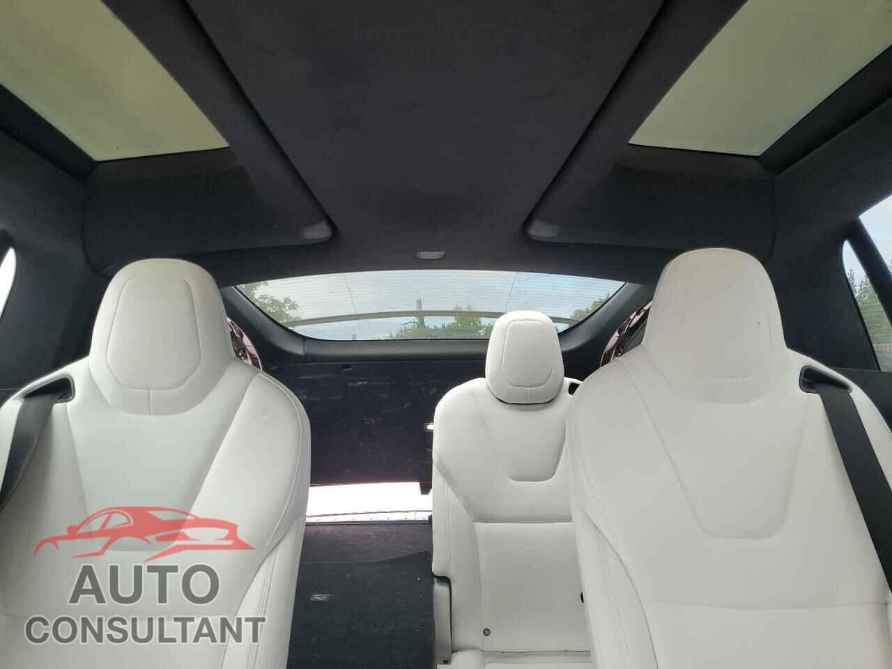 TESLA MODEL X 2019 - 5YJXCBE21KF153146
