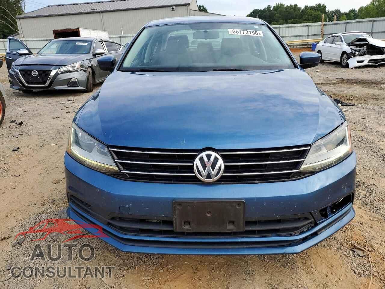 VOLKSWAGEN JETTA 2017 - 3VW2B7AJ0HM384287