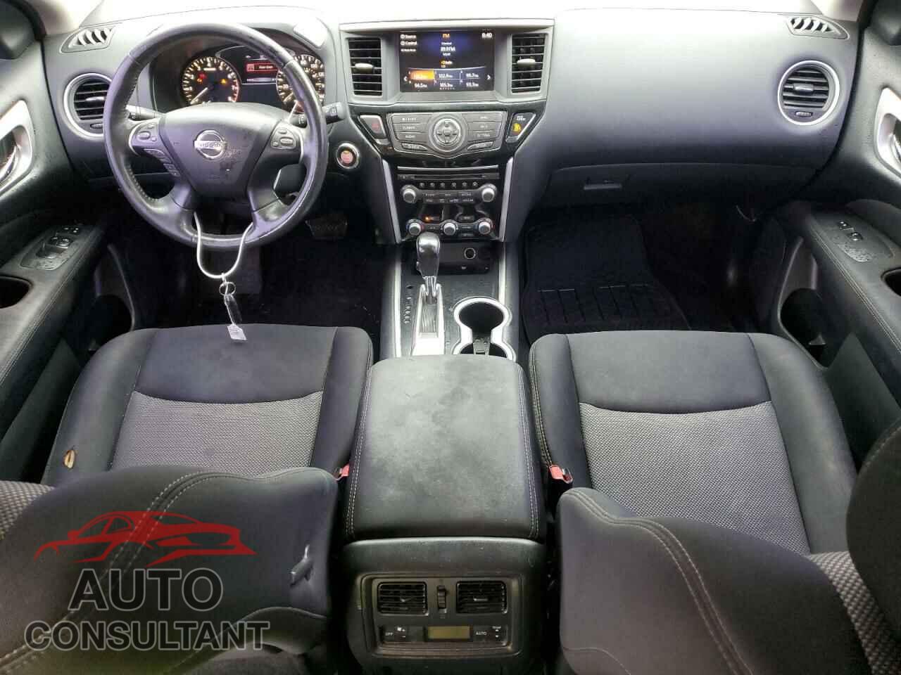 NISSAN PATHFINDER 2017 - 5N1DR2MN8HC668787
